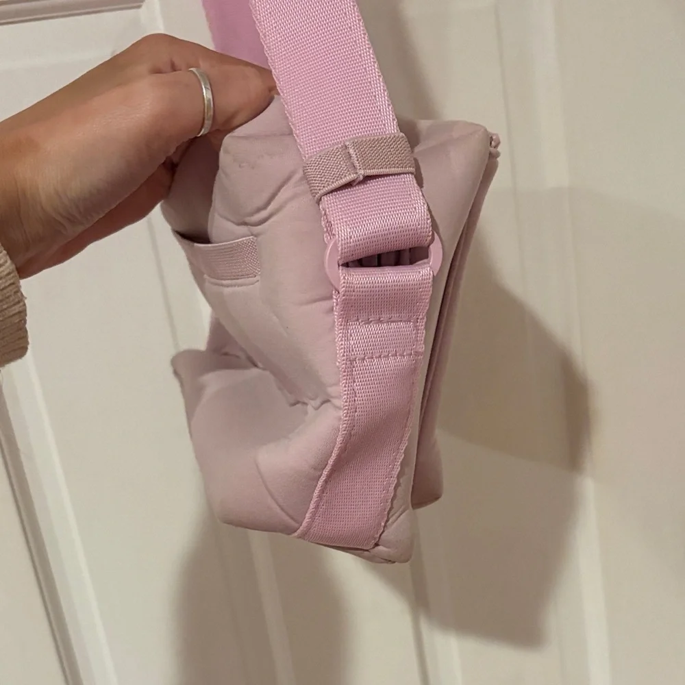 Dagne Dover Pink Crossbody Bag - Picture 4 of 9